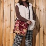 Vintage Floral Crossbody Bag with Butterfly Print, Lightweight - Image 2